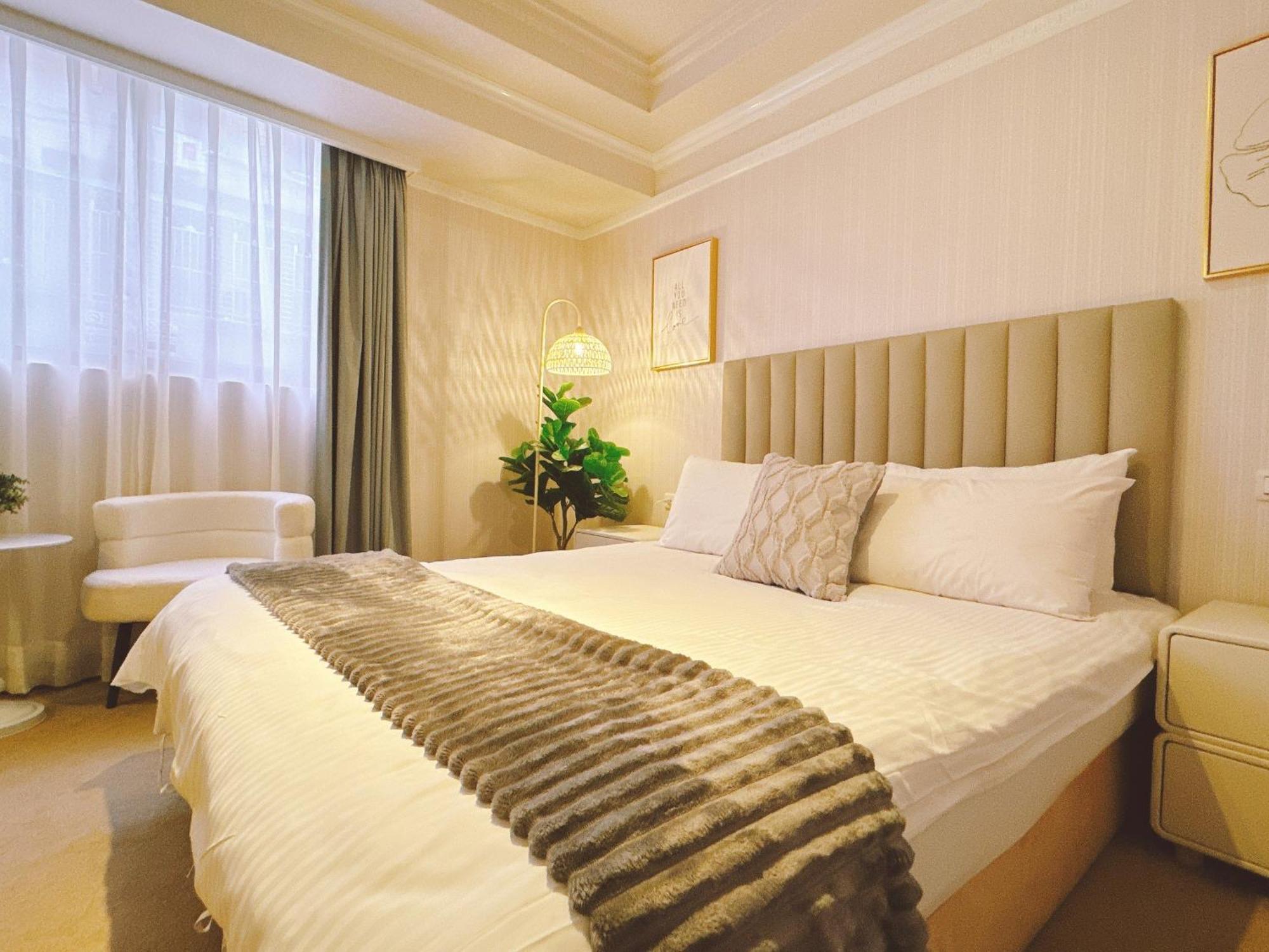 Meworld Hotel - Sanchong Taipei Esterno foto